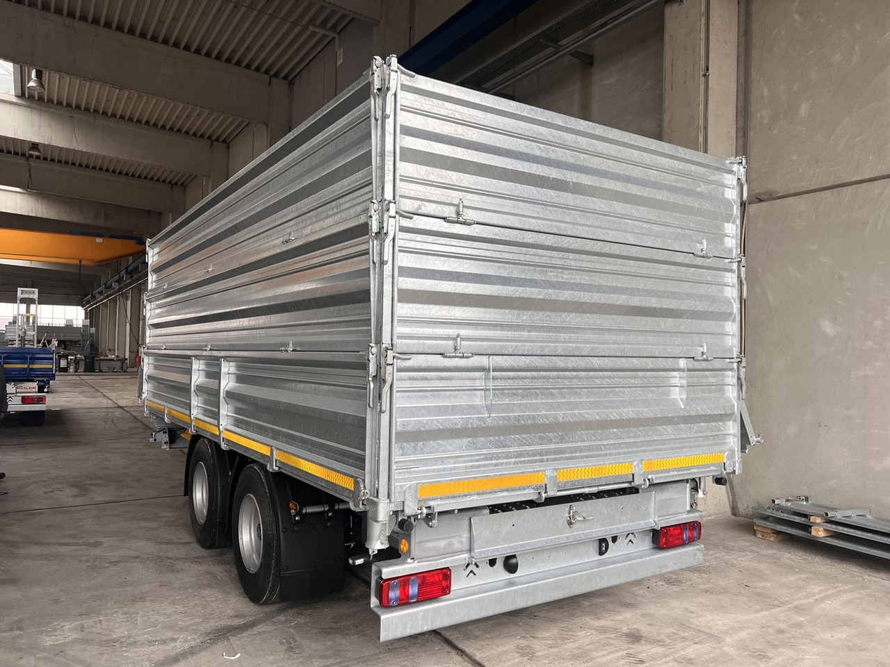 Möslein TTD 19 AB 19 t Tandem Kipper Tieflader2 x Aufsatzbordwänden-- Neufahrzeug -- - Tippsläp: bild 2 Möslein TTD 19 AB 19 t Tandem Kipper Tieflader2 x Aufsatzbordwänden-- Neufahrzeug -- - Tippsläp: bild 2