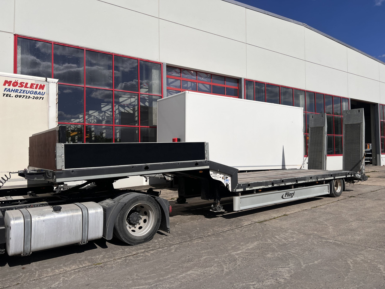 Müller Mitteltal T 1 Achs Satteltieflader - Låg lastare semitrailer: bild 3 Müller Mitteltal T 1 Achs Satteltieflader - Låg lastare semitrailer: bild 3