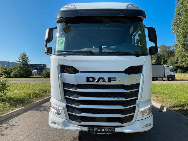 DAF FAN XF 480 mit VDL Abrollkipper DAF FAN XF 480 mit VDL Abrollkipper - Lastväxlare lastbil: bild 2 DAF FAN XF 480 mit VDL Abrollkipper DAF FAN XF 480 mit VDL Abrollkipper - Lastväxlare lastbil: bild 2