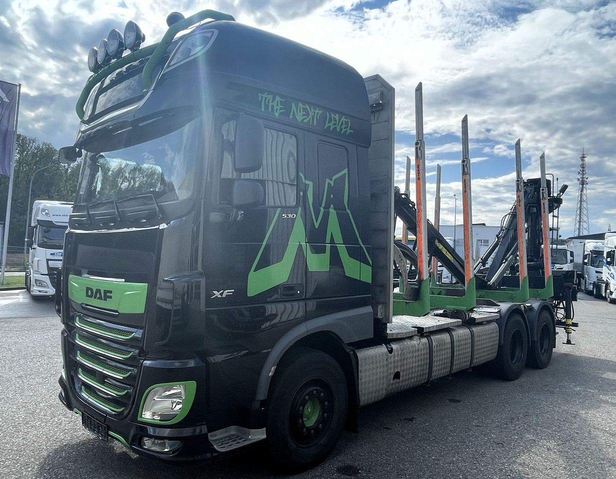 DAF FAT XF 530 SSC, Holztransport, Greifer mit Säge - Timmerbil, Kranbil: bild 2 DAF FAT XF 530 SSC, Holztransport, Greifer mit Säge - Timmerbil, Kranbil: bild 2