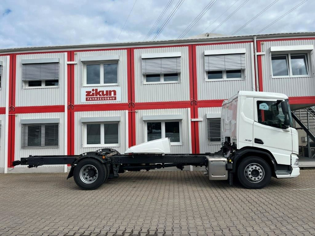 DAF XD 370 Fahrgestell - Chassi lastbil: bild 2 DAF XD 370 Fahrgestell - Chassi lastbil: bild 2