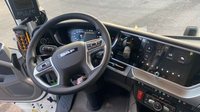 DAF XF 480 FAN Abroller VDL DAF XF 480 FAN Abroller VDL - Lastväxlare lastbil: bild 5 DAF XF 480 FAN Abroller VDL DAF XF 480 FAN Abroller VDL - Lastväxlare lastbil: bild 5