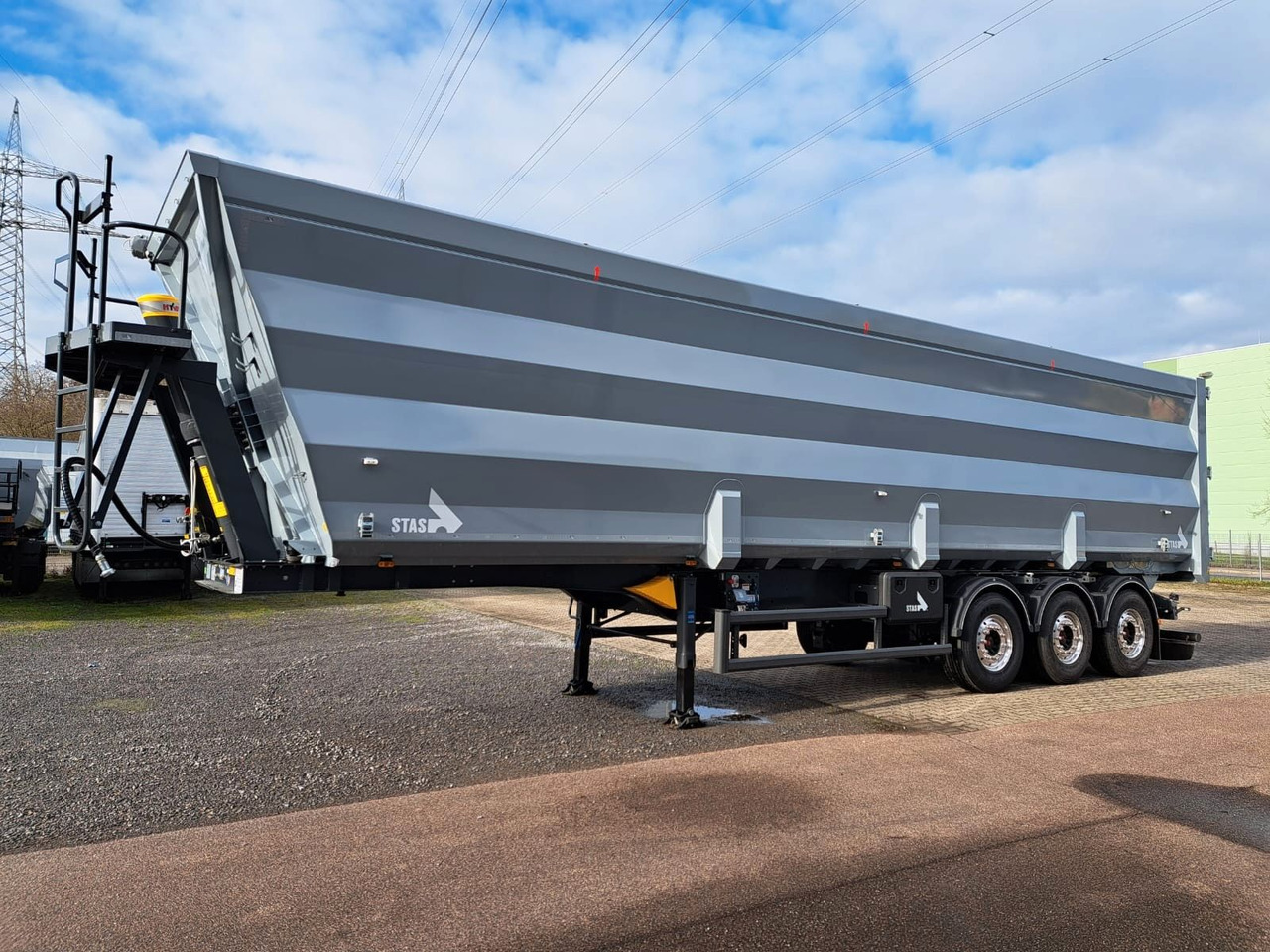 Stas ferroSTAR 68 cbm 3-Achs Kippmulde - Tippbil semitrailer: bild 3 Stas ferroSTAR 68 cbm 3-Achs Kippmulde - Tippbil semitrailer: bild 3