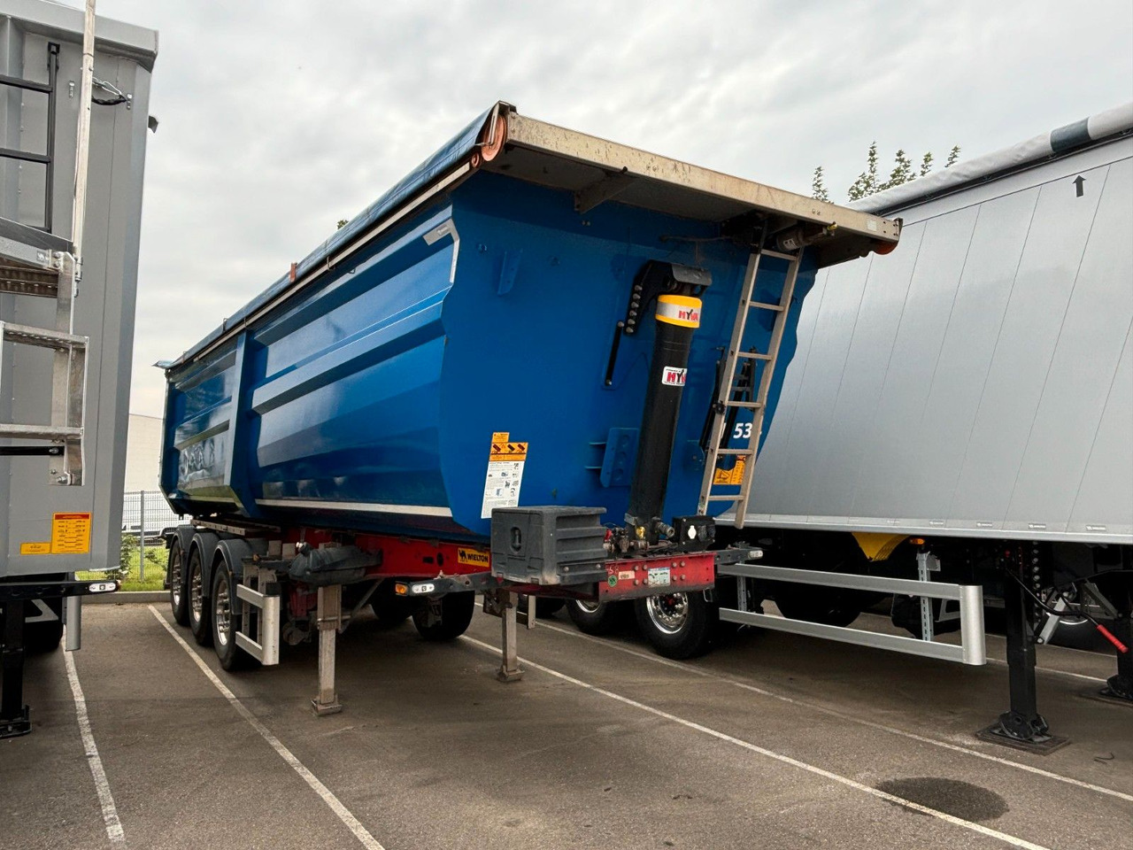 Wielton Strong Master 3-Achs-Kippsattelauflieger 33 cbm Wielton Strong Master 3-Achs-Kippsattelauflieger 33 cbm - Tippbil semitrailer: bild 2 Wielton Strong Master 3-Achs-Kippsattelauflieger 33 cbm Wielton Strong Master 3-Achs-Kippsattelauflieger 33 cbm - Tippbil semitrailer: bild 2