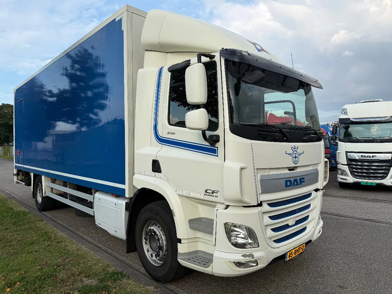 DAF CF 290 2016 - Lastbil med skåp: bild 2 DAF CF 290 2016 - Lastbil med skåp: bild 2