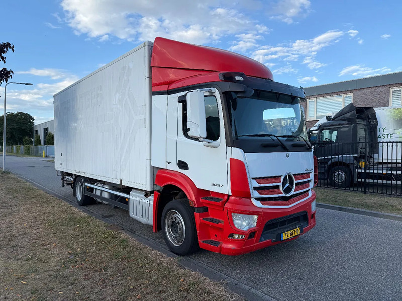 Mercedes-Benz Antos 2027 LL - Lastbil med skåp: bild 2 Mercedes-Benz Antos 2027 LL - Lastbil med skåp: bild 2