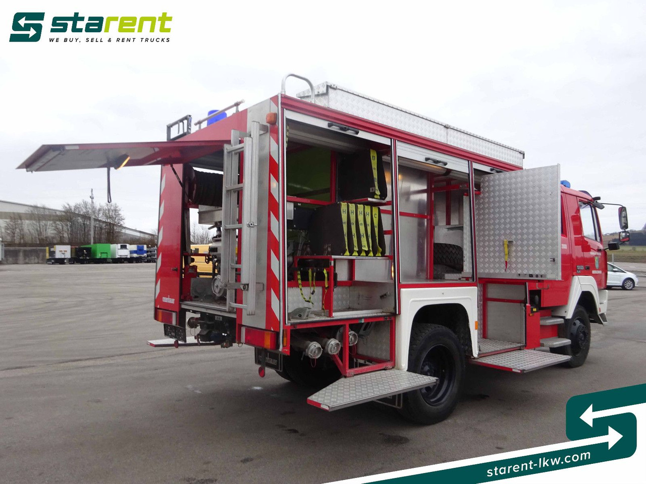 Steyr 13S23 4x4 Feuerwehrauto, 2.000 Liter Wassertank - Lastbil: bild 4 Steyr 13S23 4x4 Feuerwehrauto, 2.000 Liter Wassertank - Lastbil: bild 4