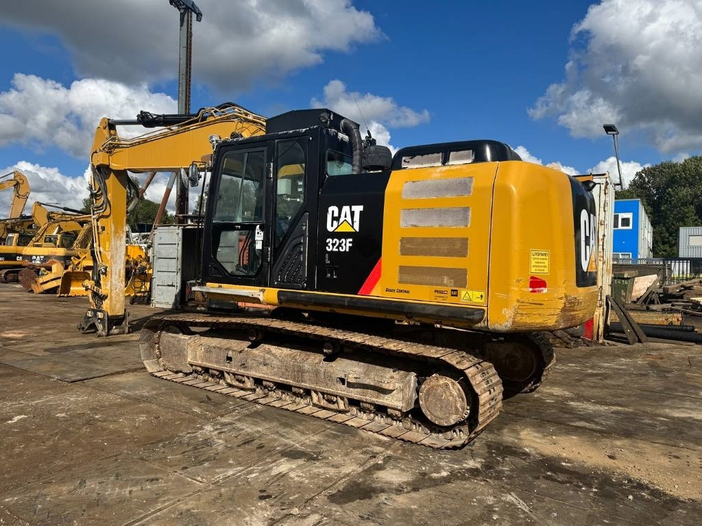CAT 323 F L - Bandgrävare: bild 3 CAT 323 F L - Bandgrävare: bild 3