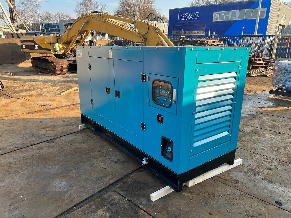 Ricardo 100KVA (80KW) SILENT GENERATOR 3 PHASE 50HZ 400V - Elgenerator: bild 2 Ricardo 100KVA (80KW) SILENT GENERATOR 3 PHASE 50HZ 400V - Elgenerator: bild 2