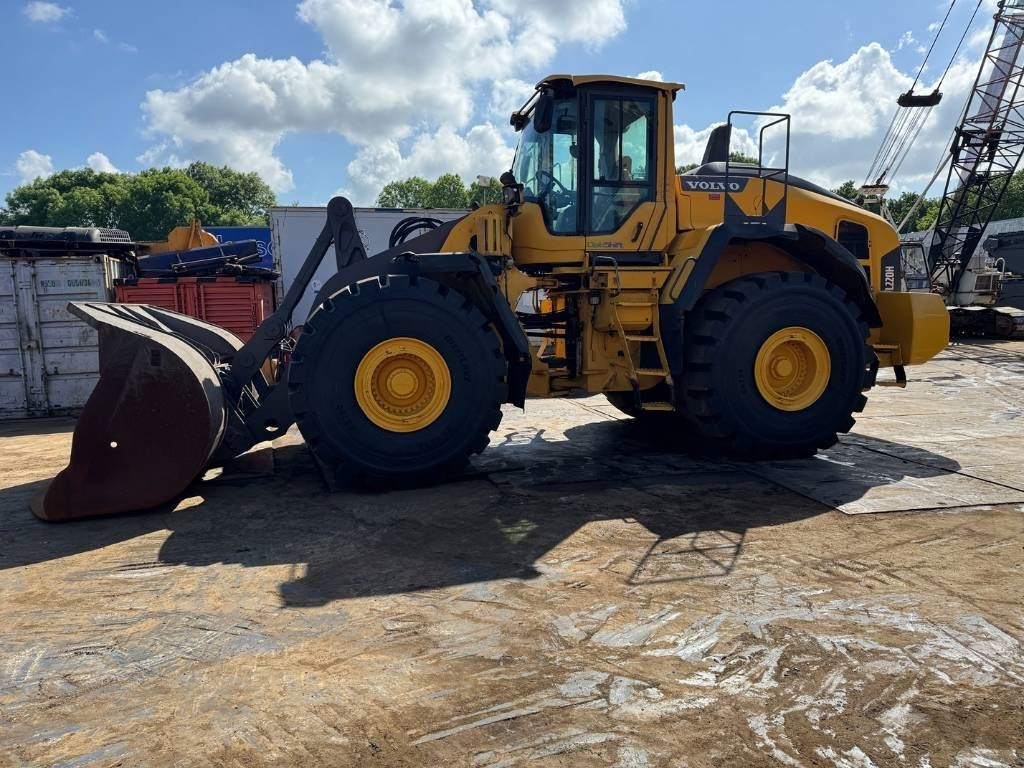 Volvo L 220 H ( WITH NEW TYRES ) - Hjullastare: bild 2 Volvo L 220 H ( WITH NEW TYRES ) - Hjullastare: bild 2