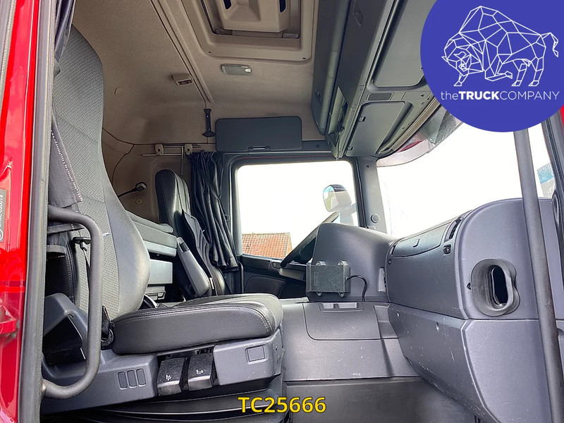 Scania P 280 - Kapellbil: bild 5 Scania P 280 - Kapellbil: bild 5