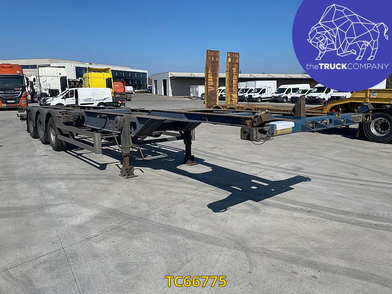 TURBOS HOET - Containerbil/ Växelflak semitrailer: bild 1 TURBOS HOET - Containerbil/ Växelflak semitrailer: bild 1