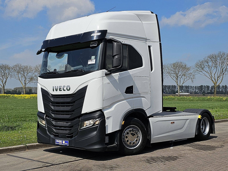 Iveco S-WAY AS440S48 NAVI FRIDGE SKIRTS - Dragbil: bild 2 Iveco S-WAY AS440S48 NAVI FRIDGE SKIRTS - Dragbil: bild 2