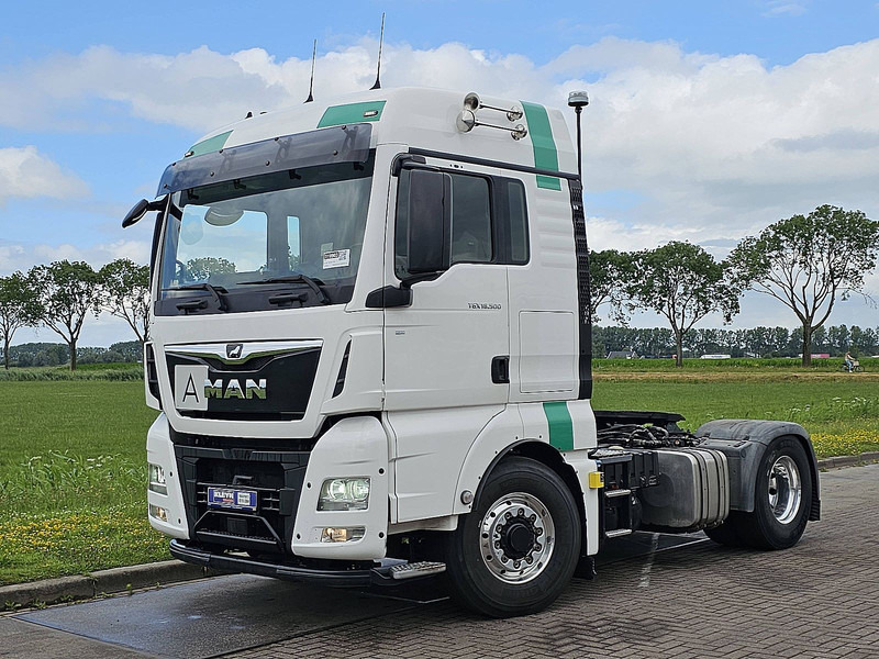 MAN 18.500 TGX XLX 4X4H PTO+HYDR. - Dragbil: bild 2 MAN 18.500 TGX XLX 4X4H PTO+HYDR. - Dragbil: bild 2