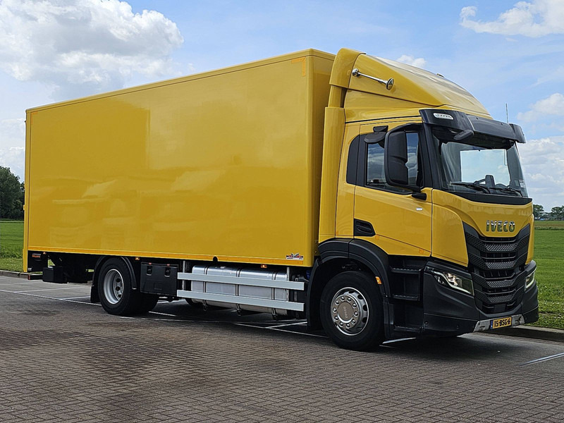 Iveco S-WAY AD190S33 TAILLIFT AIRCO - Lastbil med skåp: bild 5 Iveco S-WAY AD190S33 TAILLIFT AIRCO - Lastbil med skåp: bild 5