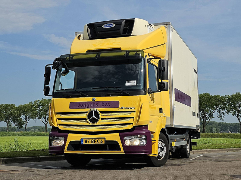 Mercedes-Benz ATEGO 824 CARRIER TAILLIFT - Kylbil lastbil: bild 1 Mercedes-Benz ATEGO 824 CARRIER TAILLIFT - Kylbil lastbil: bild 1