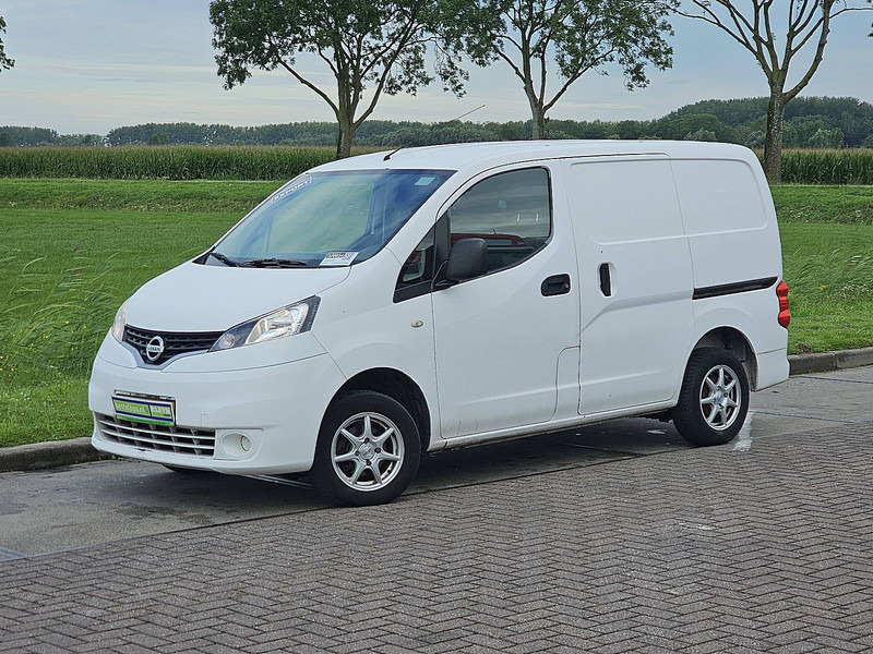 Nissan nv 200 Airco 2x Zijdeur NAP - Små skåpbil: bild 2 Nissan nv 200 Airco 2x Zijdeur NAP - Små skåpbil: bild 2