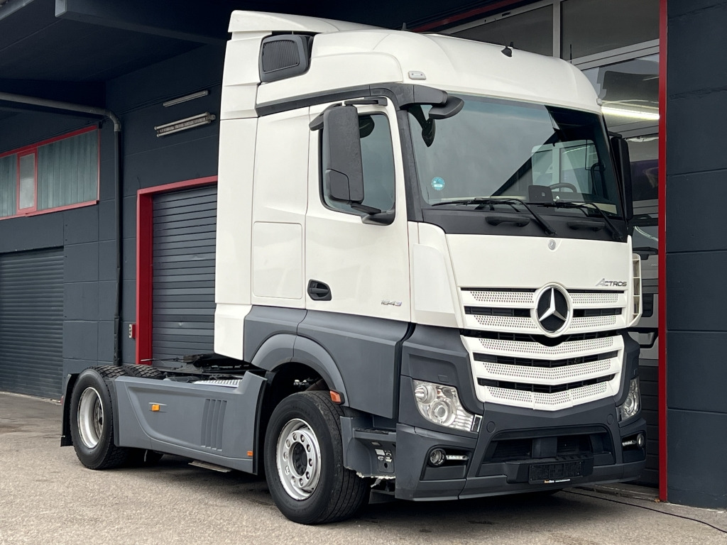 Mercedes-Benz Actros 1843 Klima Retarder ACC-Abstandstempomat - Dragbil: bild 1 Mercedes-Benz Actros 1843 Klima Retarder ACC-Abstandstempomat - Dragbil: bild 1