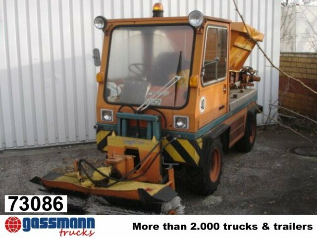 GT 1200B 4x4 - Sopmaskin: bild 1 GT 1200B 4x4 - Sopmaskin: bild 1