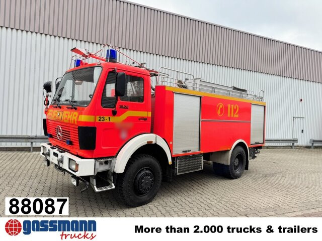 Mercedes-Benz 1922 AK 4x4 TLF 24-50, 4950l Tank - Ambulans: bild 1 Mercedes-Benz 1922 AK 4x4 TLF 24-50, 4950l Tank - Ambulans: bild 1