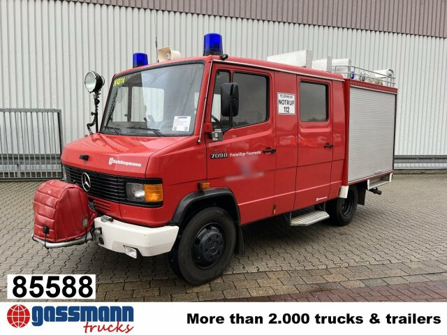 Mercedes-Benz 709 D 4x2 Doka, LF 8 - Släck/ Räddningsvagn: bild 1 Mercedes-Benz 709 D 4x2 Doka, LF 8 - Släck/ Räddningsvagn: bild 1