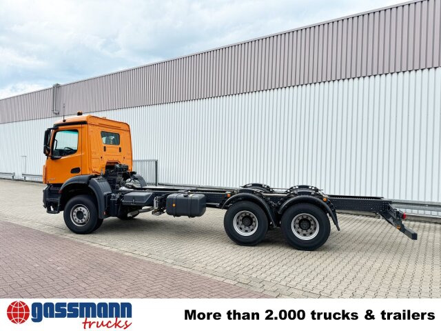 Mercedes-Benz Arocs 2633 6x4, 2x Nebenantrieb - Chassi lastbil: bild 2 Mercedes-Benz Arocs 2633 6x4, 2x Nebenantrieb - Chassi lastbil: bild 2