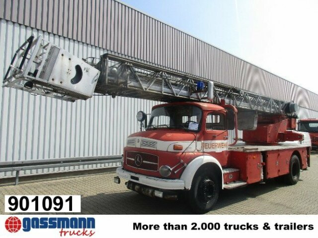 Mercedes-Benz L 1519 4x2 Feuerwehr Drehleiter DL30 - Släck/ Räddningsvagn: bild 1 Mercedes-Benz L 1519 4x2 Feuerwehr Drehleiter DL30 - Släck/ Räddningsvagn: bild 1