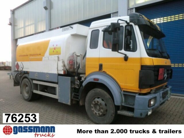 Mercedes-Benz SK 1824 L 4x2, Esterer Tankaufbau ca. 13.100l, 2 - Tankbil: bild 1 Mercedes-Benz SK 1824 L 4x2, Esterer Tankaufbau ca. 13.100l, 2 - Tankbil: bild 1