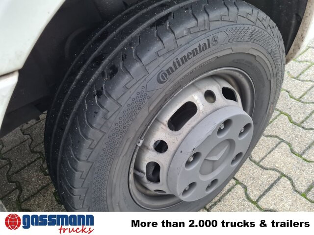 Mercedes-Benz Sprinter 516 CDI 4x2, Rettungswagen - Skåpbil: bild 3 Mercedes-Benz Sprinter 516 CDI 4x2, Rettungswagen - Skåpbil: bild 3