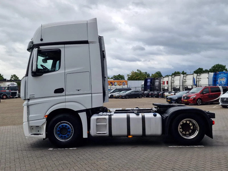 Mercedes-Benz Actros 1851 - 4x2 - Retarder - Steel/air - 2x tank - Fridge - - Dragbil: bild 4 Mercedes-Benz Actros 1851 - 4x2 - Retarder - Steel/air - 2x tank - Fridge - - Dragbil: bild 4