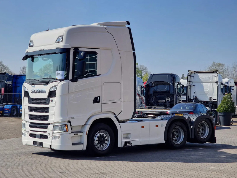 Scania S580 V8 NGS Highline 6x2 - Retarder - Full air - 3.15 WB - Navi - Led - Dragbil: bild 3 Scania S580 V8 NGS Highline 6x2 - Retarder - Full air - 3.15 WB - Navi - Led - Dragbil: bild 3