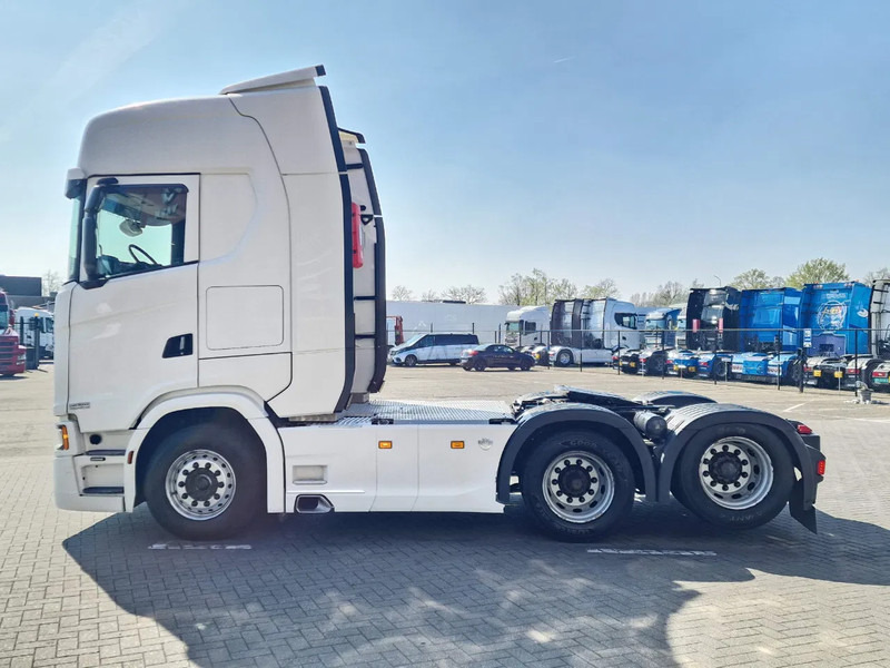 Scania S580 V8 NGS Highline 6x2 - Retarder - Full air - 3.15 WB - Navi - Led - Dragbil: bild 4 Scania S580 V8 NGS Highline 6x2 - Retarder - Full air - 3.15 WB - Navi - Led - Dragbil: bild 4