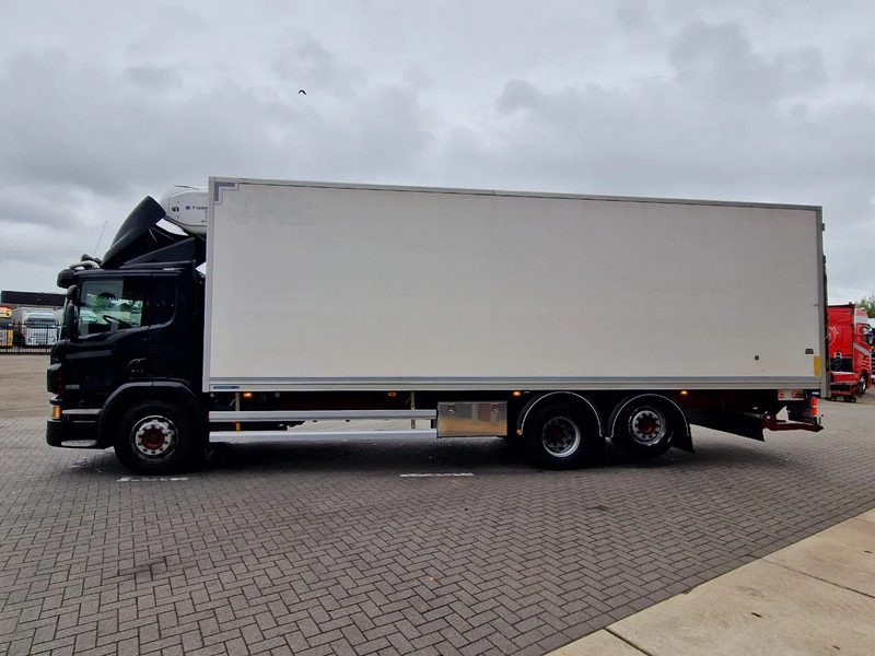 Scania P320 6x2*4 - Thermoking T-1200 R Frigo - Zepro Loadlift - Euro 6 - Steering axle - Full air - Isotermiska lastbil: bild 4 Scania P320 6x2*4 - Thermoking T-1200 R Frigo - Zepro Loadlift - Euro 6 - Steering axle - Full air - Isotermiska lastbil: bild 4