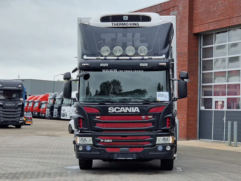 Scania P320 6x2*4 - Thermoking T-1200 R Frigo - Zepro Loadlift - Euro 6 - Steering axle - Full air - Isotermiska lastbil: bild 2 Scania P320 6x2*4 - Thermoking T-1200 R Frigo - Zepro Loadlift - Euro 6 - Steering axle - Full air - Isotermiska lastbil: bild 2