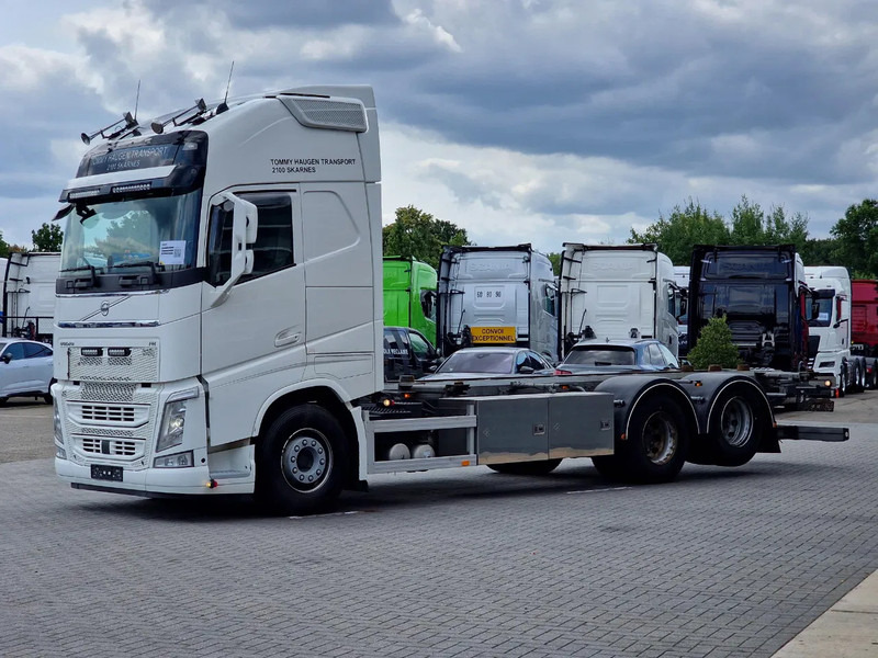 Volvo FH 13.500 Globetrotter XL 6x2 - BDF - Retarder - I parkcool - Full air - 4.90 WB - Containerbil/ Växelflak lastbil: bild 3 Volvo FH 13.500 Globetrotter XL 6x2 - BDF - Retarder - I parkcool - Full air - 4.90 WB - Containerbil/ Växelflak lastbil: bild 3