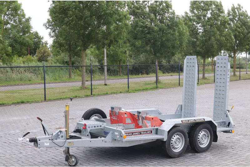 Brian James DIGGER PLANT 2700 KG | TANDEM AXLE | MACHINE TRANSPORT - Flaksläp: bild 2 Brian James DIGGER PLANT 2700 KG | TANDEM AXLE | MACHINE TRANSPORT - Flaksläp: bild 2