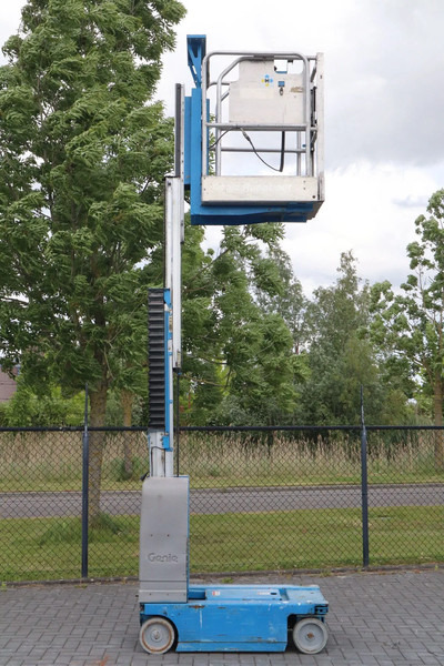 Genie GR-12 | 5.45 METER | 227 KG | MULTIPLE UNITS - Teleskoplift: bild 4 Genie GR-12 | 5.45 METER | 227 KG | MULTIPLE UNITS - Teleskoplift: bild 4