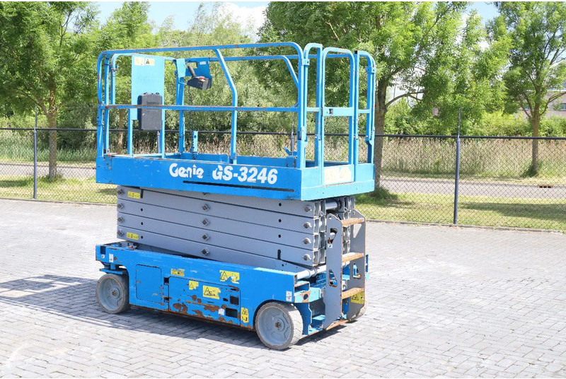 Genie GS-3246 | 12 METER | 318 KG - Saxlift: bild 2 Genie GS-3246 | 12 METER | 318 KG - Saxlift: bild 2