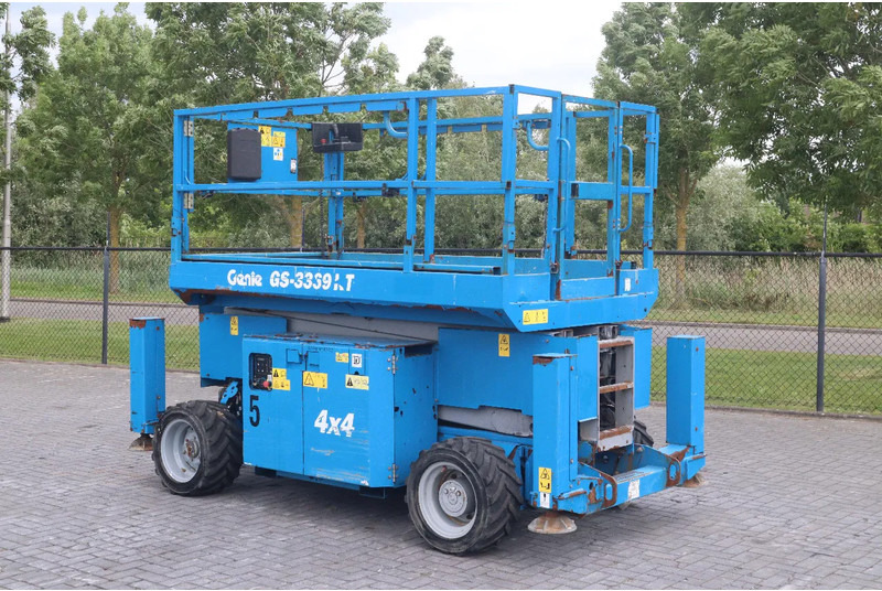 Genie GS-3369 RT | 12 METER | 454 kg - Saxlift: bild 2 Genie GS-3369 RT | 12 METER | 454 kg - Saxlift: bild 2