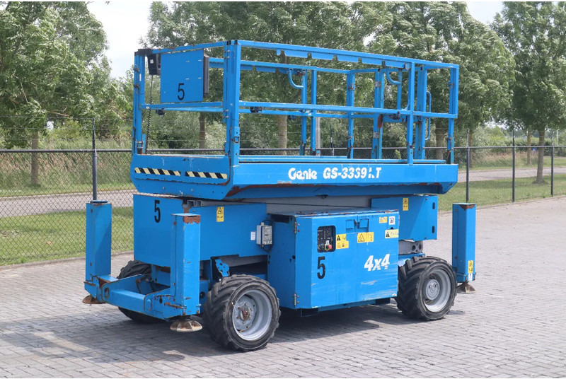 Genie GS-3369 RT | 12 METER | 454 kg - Saxlift: bild 3 Genie GS-3369 RT | 12 METER | 454 kg - Saxlift: bild 3