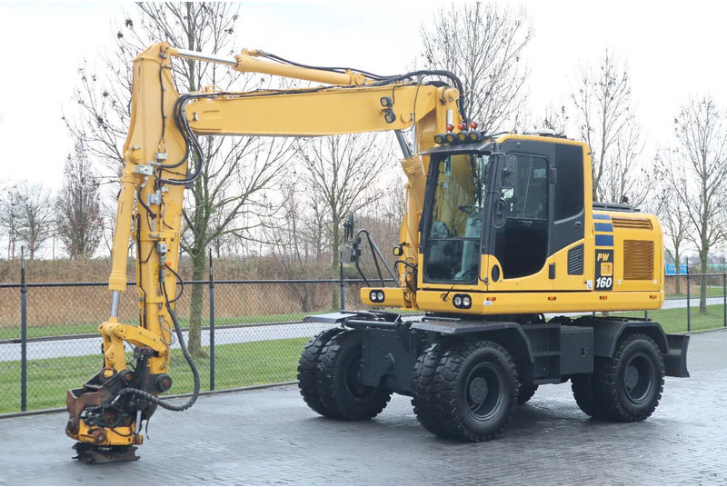 Komatsu PW 160-10 | ROTOTILT | NEW TIRES - Grävmaskin på däck: bild 2 Komatsu PW 160-10 | ROTOTILT | NEW TIRES - Grävmaskin på däck: bild 2