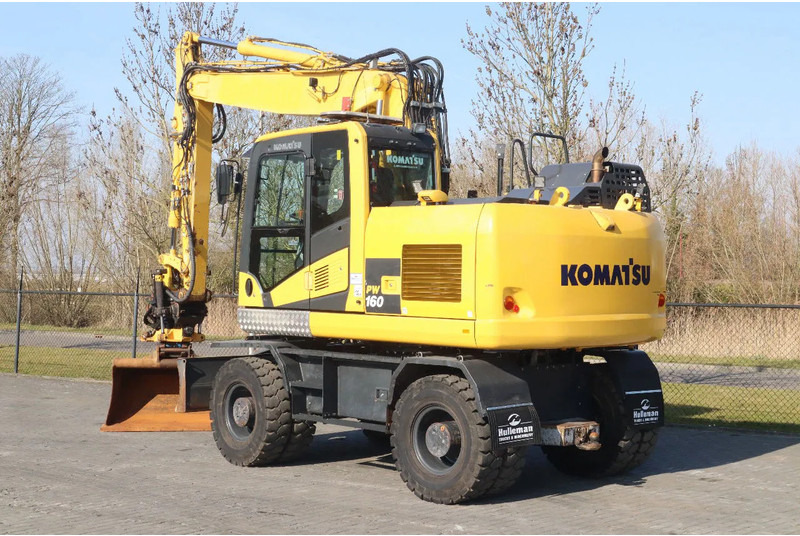 Komatsu PW160-11 | ENGCON TILTROTATOR | BUCKET | TRAILER HYDR. - Grävmaskin på däck: bild 3 Komatsu PW160-11 | ENGCON TILTROTATOR | BUCKET | TRAILER HYDR. - Grävmaskin på däck: bild 3