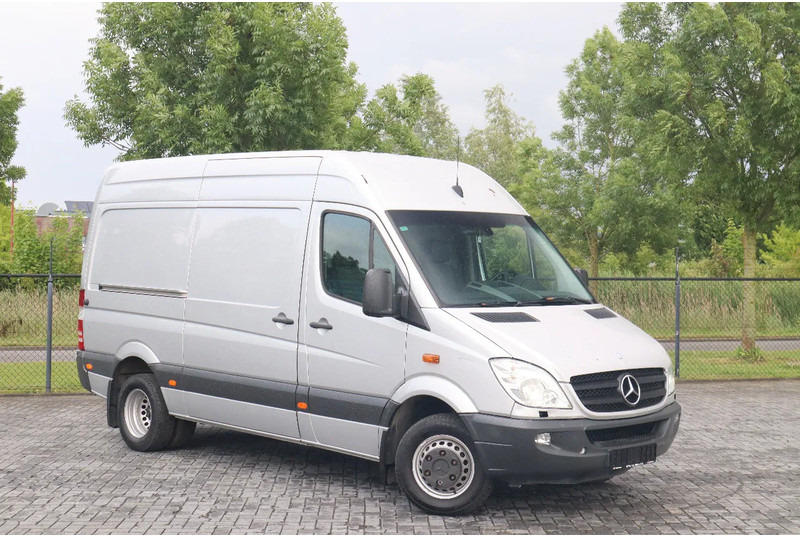 Mercedes-Benz Sprinter 516 | 4X2 | MOBILE WORKSHOP | WERKSTATT | SERVICE VAN - Skåpbil: bild 3 Mercedes-Benz Sprinter 516 | 4X2 | MOBILE WORKSHOP | WERKSTATT | SERVICE VAN - Skåpbil: bild 3