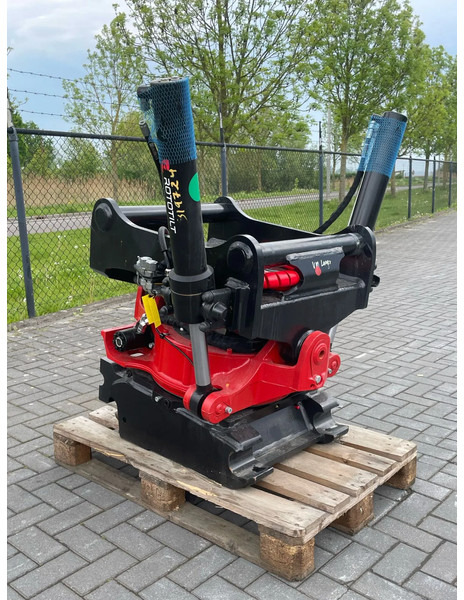ROTOTILT R8 | S80 | FULL SET | JOYSTICKS | NEW / UNUSED | ICS | LHV | ILS | SC - Tiltrotator för Byggmaskiner: bild 3 ROTOTILT R8 | S80 | FULL SET | JOYSTICKS | NEW / UNUSED | ICS | LHV | ILS | SC - Tiltrotator för Byggmaskiner: bild 3