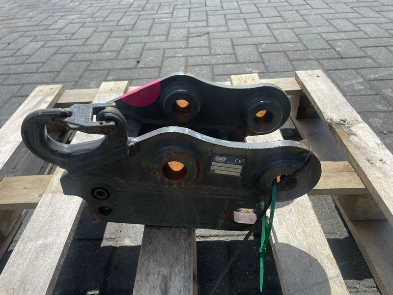SMP S60 | HALF-AUTO QUICK COUPLER | SNELWISSEL | VOLVO EC18 - Hydraulisk sax för Byggmaskiner: bild 5 SMP S60 | HALF-AUTO QUICK COUPLER | SNELWISSEL | VOLVO EC18 - Hydraulisk sax för Byggmaskiner: bild 5