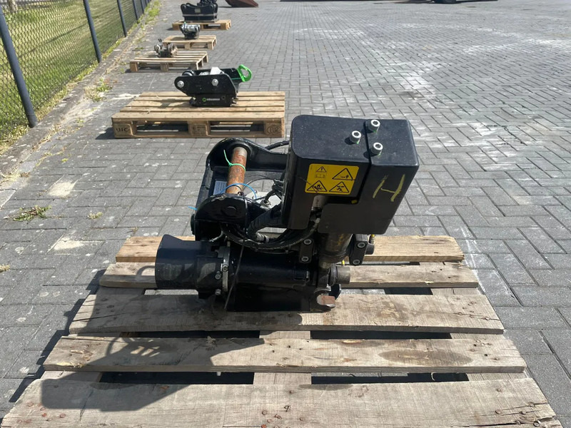 STEELWRIST STEELWRIST X06 S40 | TILT ROTATOR | VLS | FPL | RF | NEW / UNUSED - Tiltrotator för Byggmaskiner: bild 4 STEELWRIST STEELWRIST X06 S40 | TILT ROTATOR | VLS | FPL | RF | NEW / UNUSED - Tiltrotator för Byggmaskiner: bild 4