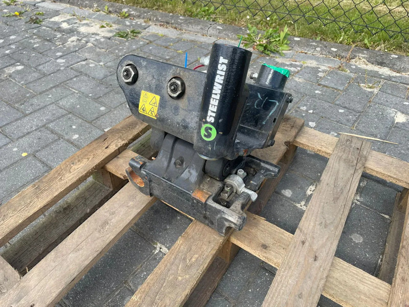 STEELWRIST TCX S30 - 180 MEC | TILT COUPLER | TILTING COUPLER | NEW / UNUSED - Tiltrotator för Byggmaskiner: bild 1 STEELWRIST TCX S30 - 180 MEC | TILT COUPLER | TILTING COUPLER | NEW / UNUSED - Tiltrotator för Byggmaskiner: bild 1
