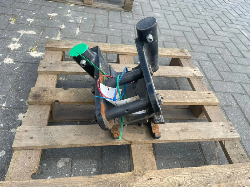 STEELWRIST TCX S30 - 180 MEC | TILT COUPLER | TILTING COUPLER | NEW / UNUSED - Tiltrotator för Byggmaskiner: bild 5 STEELWRIST TCX S30 - 180 MEC | TILT COUPLER | TILTING COUPLER | NEW / UNUSED - Tiltrotator för Byggmaskiner: bild 5