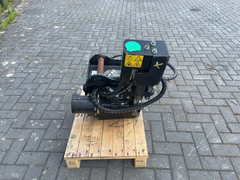 STEELWRIST X06 S40 | TILT ROTATOR | VLS | FPL | RF | NEW / UNUSED - Tiltrotator för Byggmaskiner: bild 4 STEELWRIST X06 S40 | TILT ROTATOR | VLS | FPL | RF | NEW / UNUSED - Tiltrotator för Byggmaskiner: bild 4