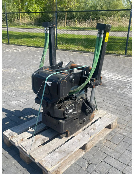 STEELWRIST X18 SQ60-5 | S60 | OILQUICK SYSTEM | CLS - Tiltrotator för Byggmaskiner: bild 5 STEELWRIST X18 SQ60-5 | S60 | OILQUICK SYSTEM | CLS - Tiltrotator för Byggmaskiner: bild 5